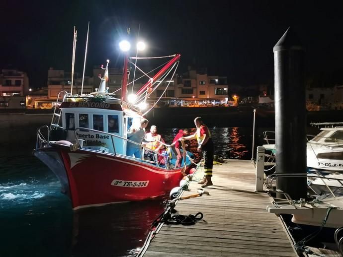 Búsqueda de un hombre en la playa de Guayedra