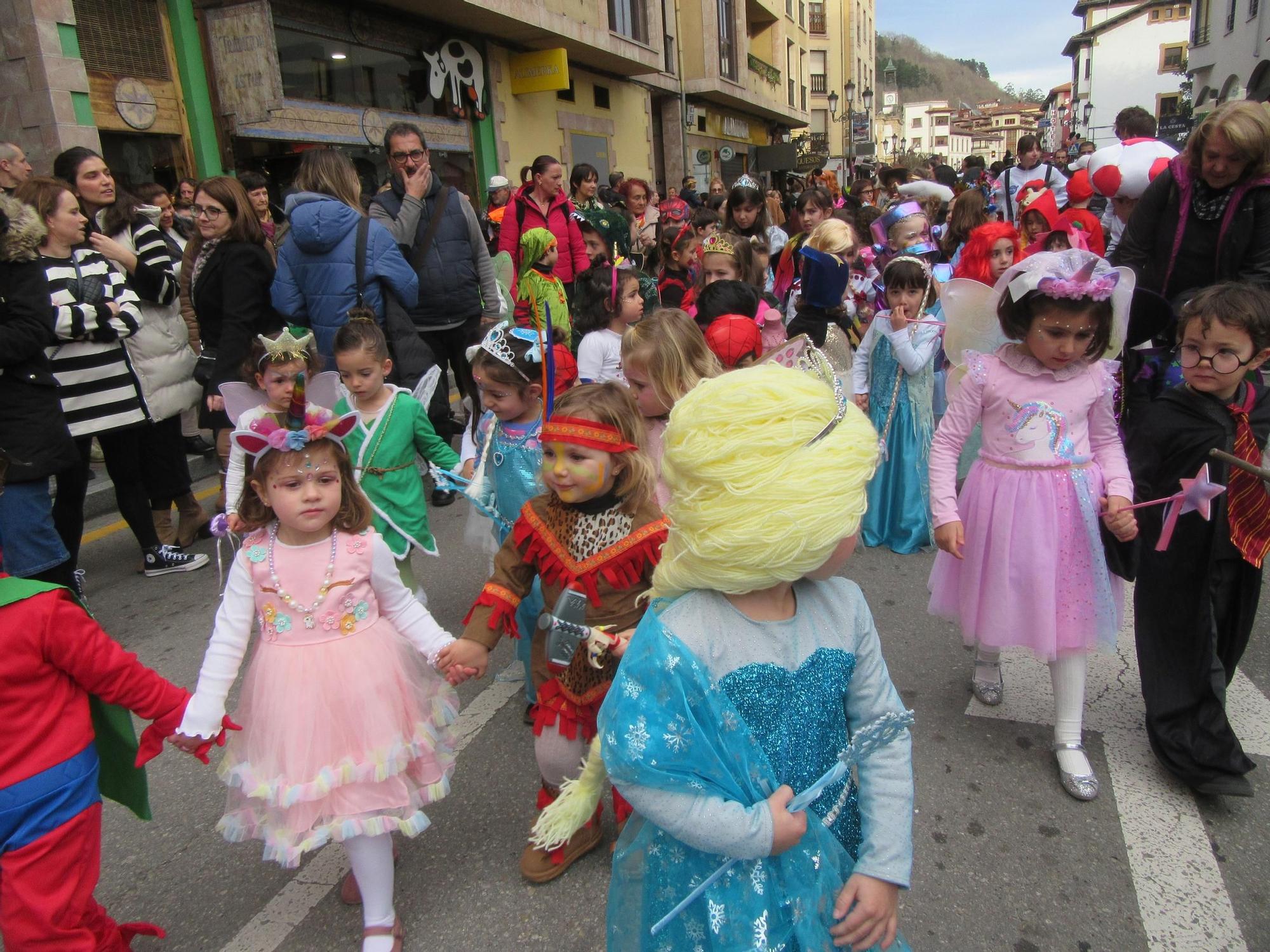 Carnaval infantil en Cangas de Onís