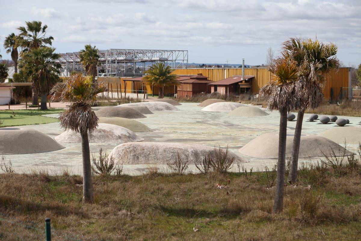 Mal estado de las playas de la Expo en Zaragoza.