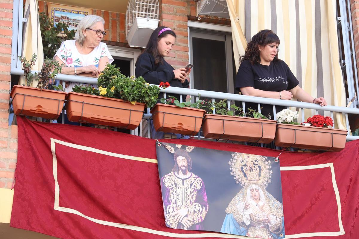 La Hermandad de la Estrella recorre las calles cordobesas desde la Huerta de la Reina