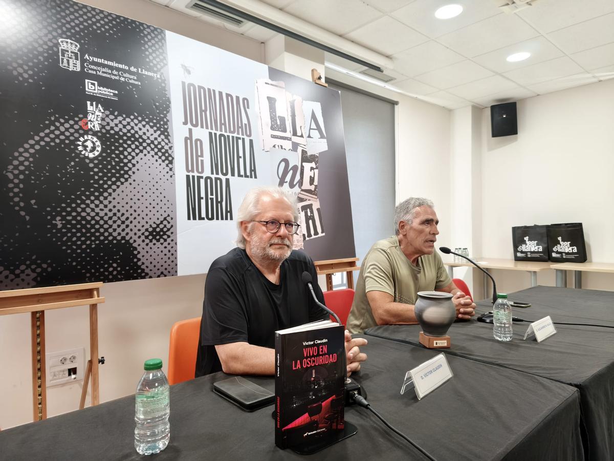 La inauguración de las jornadas de novela policiaca "Llanegra", en imágenes