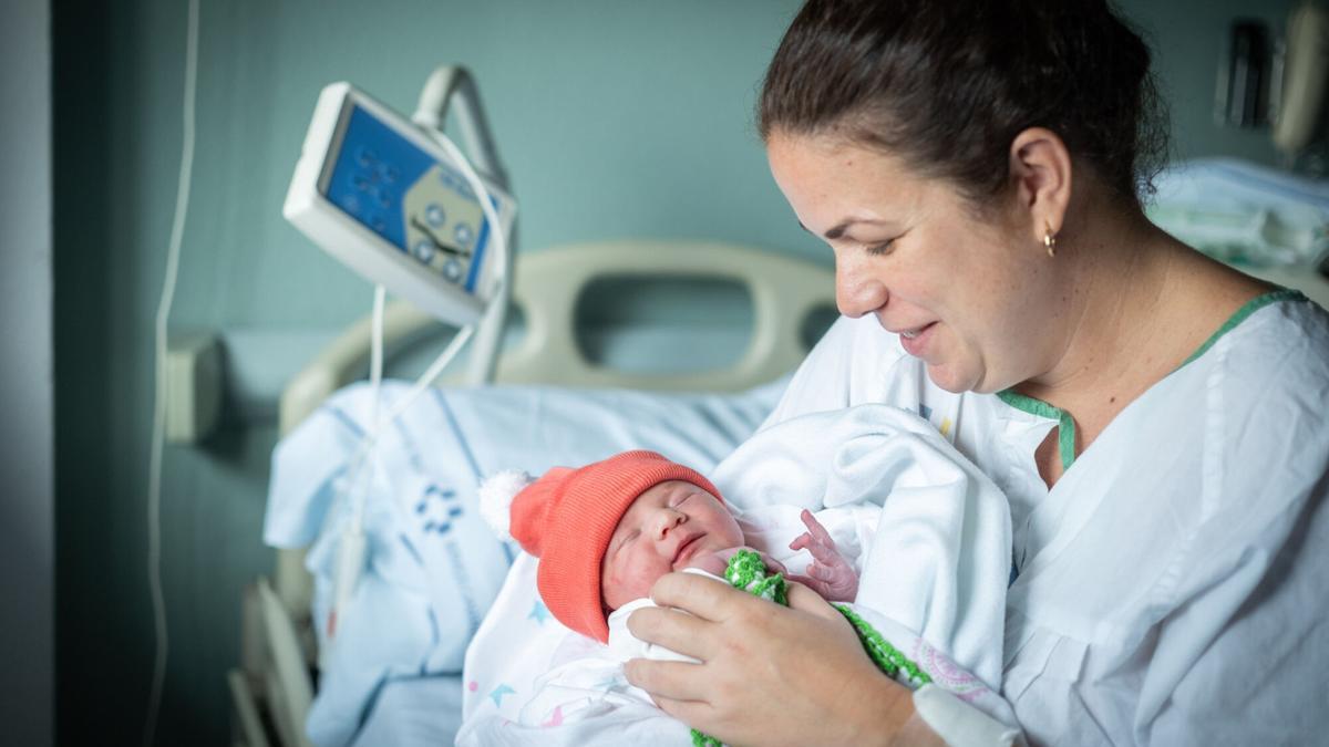 Muriel, la primera bebé de 2026 en Tenerife