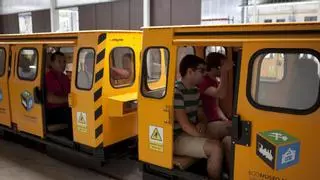 Los trenes mineros, una vía al turismo: el Museo del Ferrocarril aplaude el proyecto del convoy del pozo Sotón, el tercero del Nalón