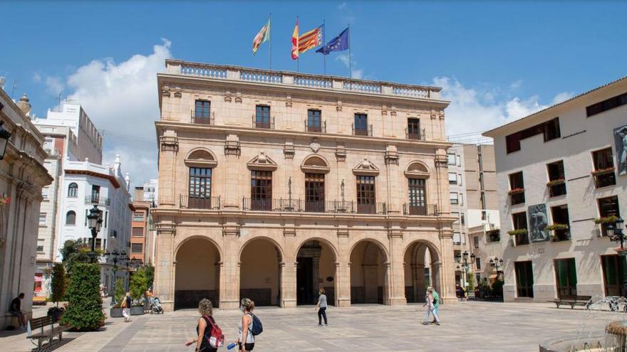 Cs y Vox pulen sus listas con unas candidaturas renovadas en Castelló