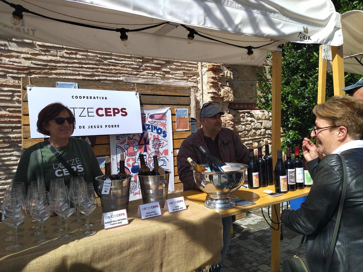 Una de las paradas de "Terra de Moscatell", la feria de vinos del Mediterráneo