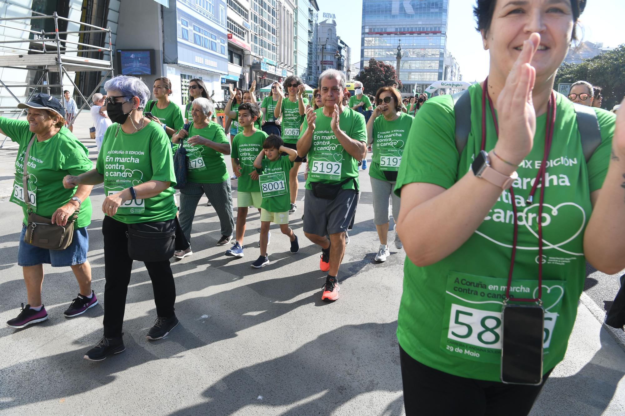 La Carrera contra el Cáncer tiñe de verde la ciudad