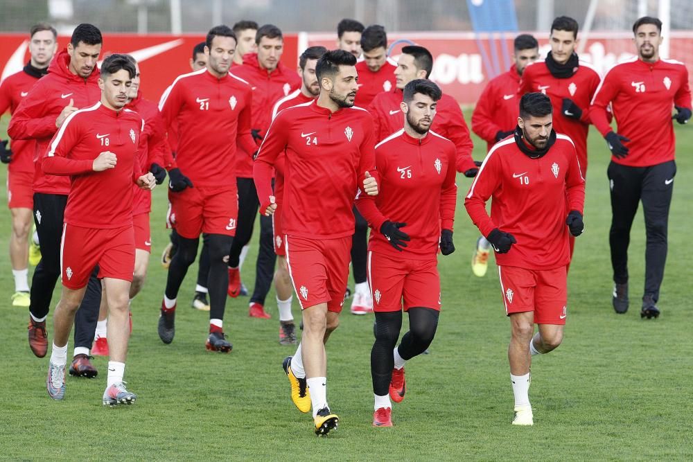 Jony vuelve a entrenar con el Sporting