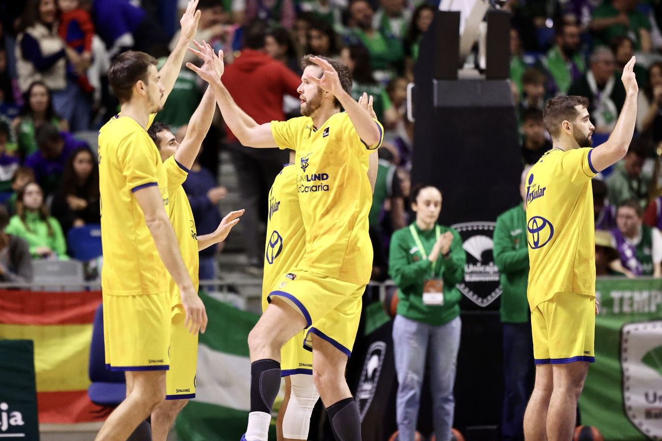 El partido Unicaja-Dreamland Gran Canaria, en imágenes