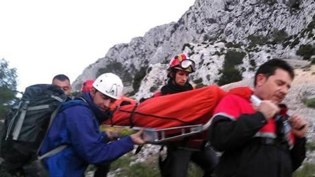 Rescatan a un escalador que cayó de 30 metros en la Serra de Bèrnia