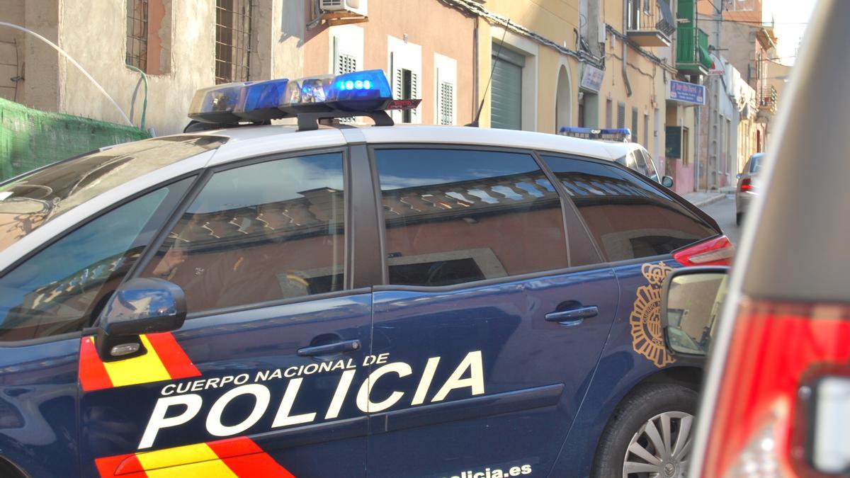 Imagen de archivo de un coche de la Policía Nacional.