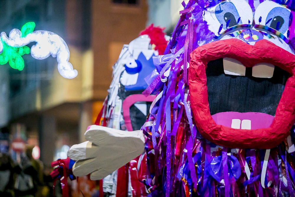 Búscate en las fotos del Carnaval en Benidorm