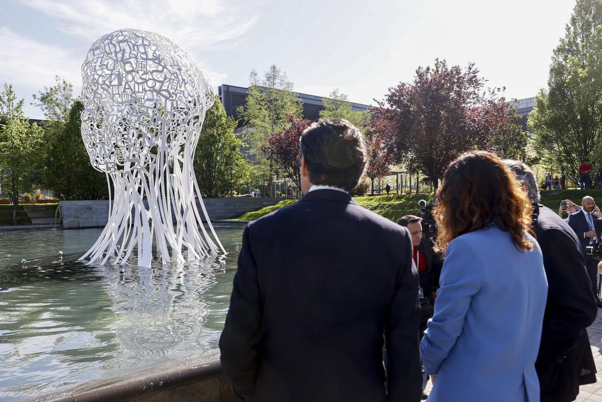 Nueva escultura del artista Jaume Plensa en Madrid