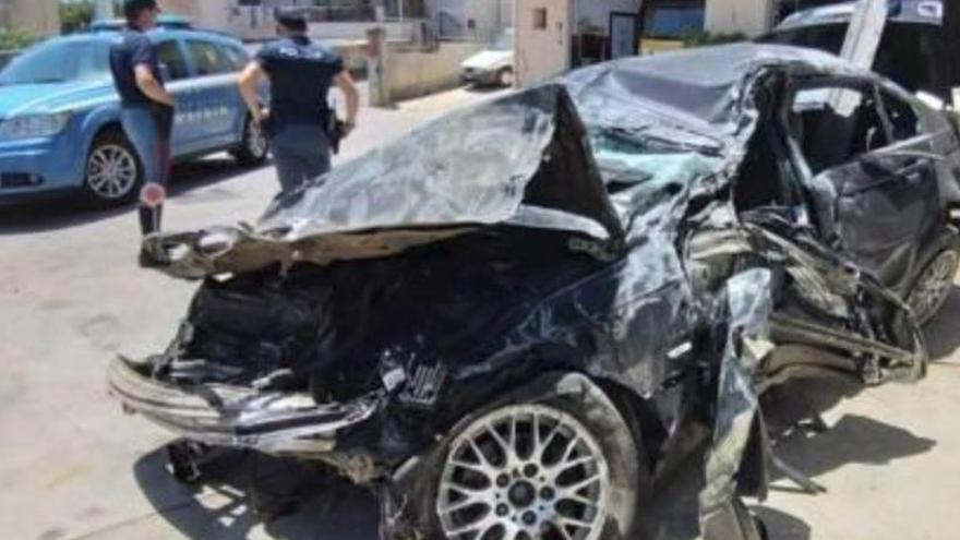 Es grava a Facebook conduint a gran velocitat, s&#039;accidenta i mor el seu fill