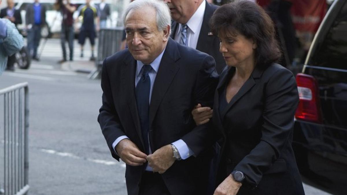 Dominique Strauss-Kahn y Anne Sinclair, el pasado junio, en Nueva York.