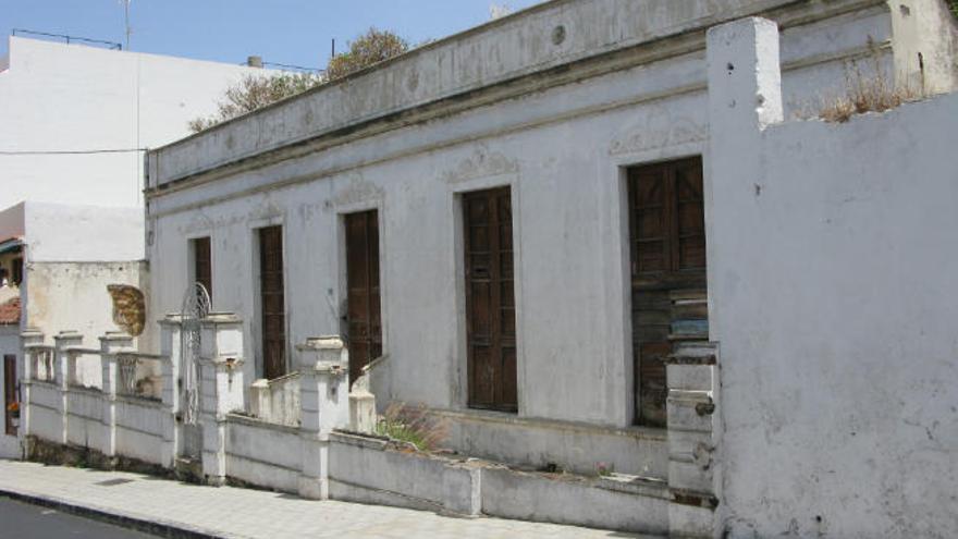 La casa familiar de Agustín Espinosa está incluida en la Lista Roja del Patrimonio de Hispania Nostra desde 2013.