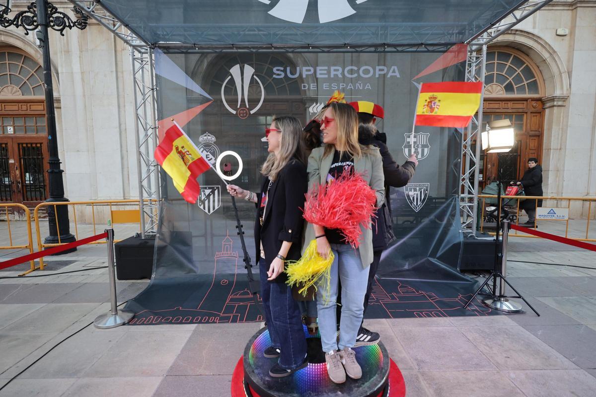 ¡Búscate en la 'fan zone' de la Supercopa de España Femenina en Castellón!