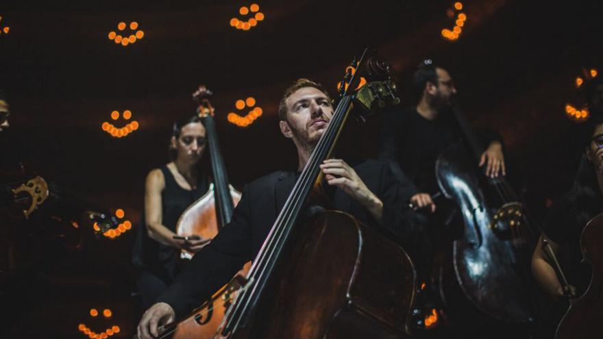 Hier nehmen Sie Platz inmitten eines virtuellen Orchesters auf Mallorca