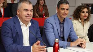 Sánchez da un paso más al defender la amnistía ante el PSOE con la única oposición de Page
