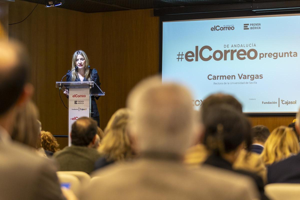 Fotogalería | #ElCorreoPregunta con Carmen Vargas