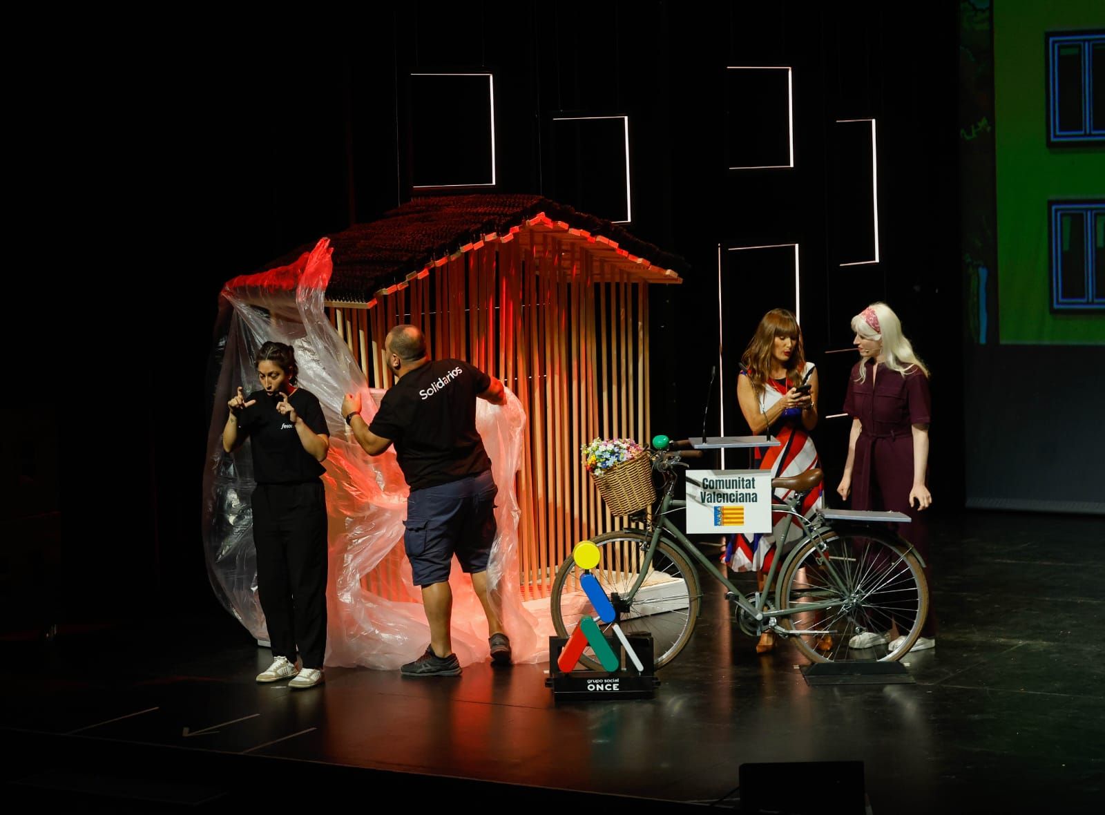 La ONCE premia a Levante-EMV por su cobertura de la dana