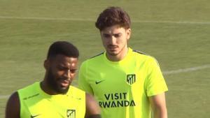Julián Álvarez entrena con normalidad con el Atlético