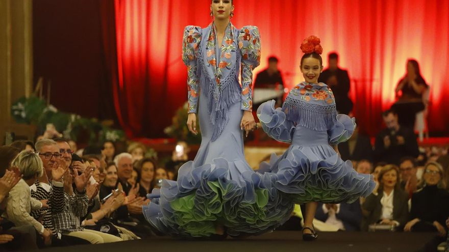 Las imágenes del 9º desfile de moda flamenca a favor de Alcer Córdoba