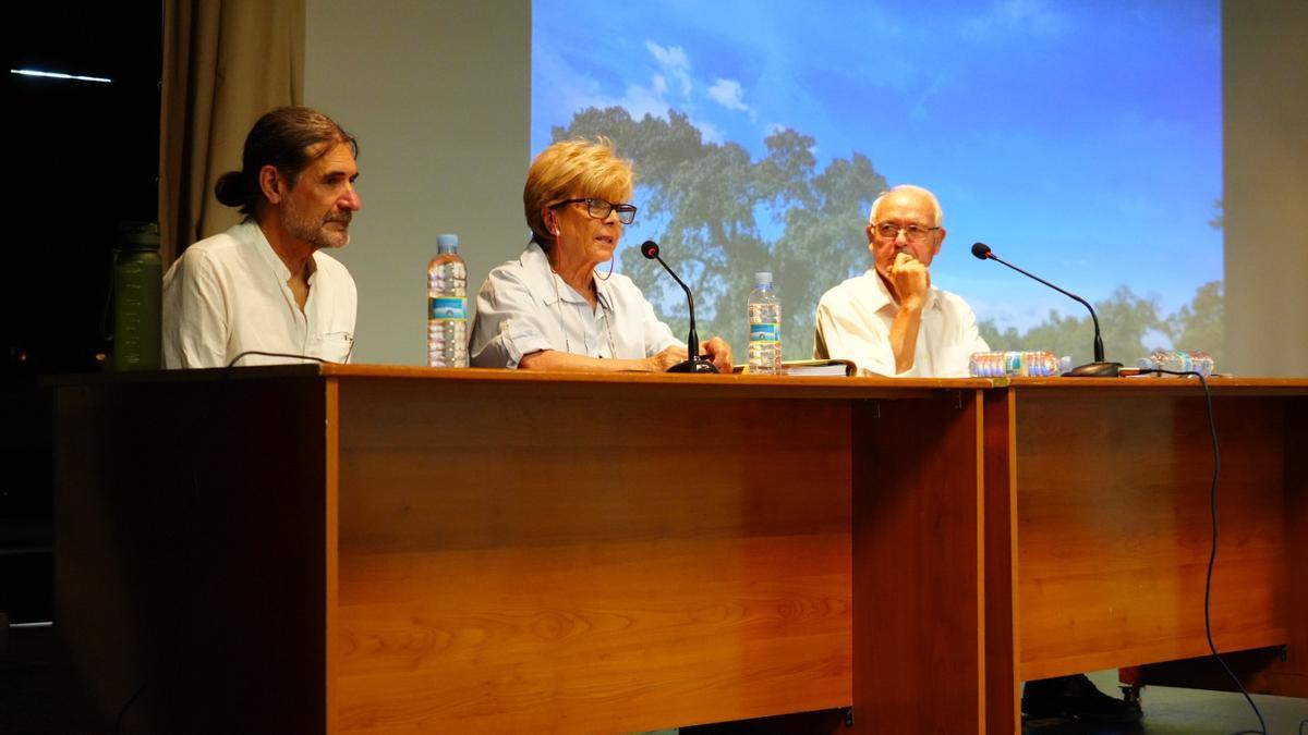 Miguel Aparicio, Daría Romero y Paco Casero, en la presentación de la plataforma.