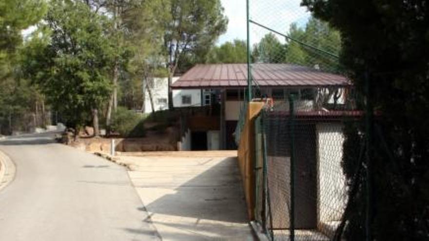 Exterior del centre de menors l&#039;Estrep.