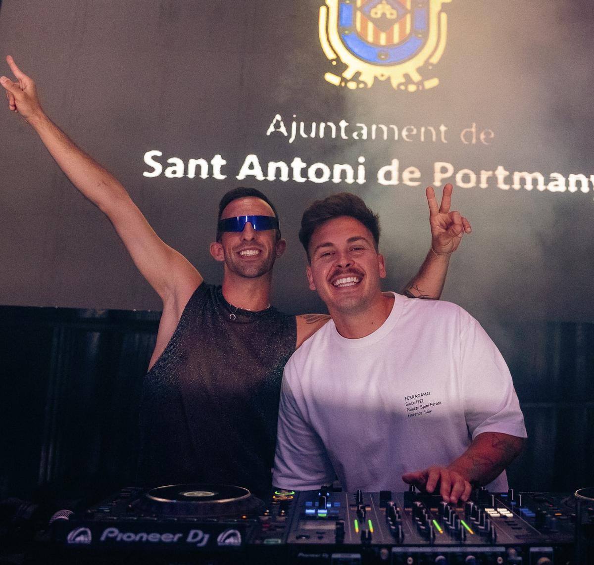 Aquí puedes ver todas las imágenes del primer día de Ibiza Pride 2026 en s'Arenal Aquí puedes ver todas las imágenes del primer día de Ibiza Pride 2026 en s'Arenal