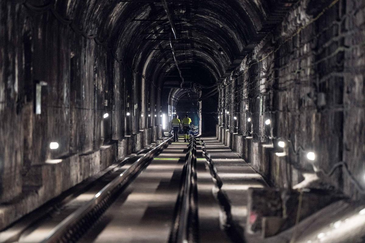 Visita a la estación de metro fantasma de Correos
