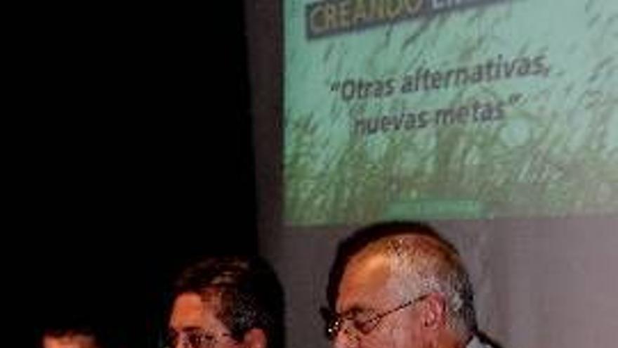 Un plan analizará la situación de un millar de agricultores