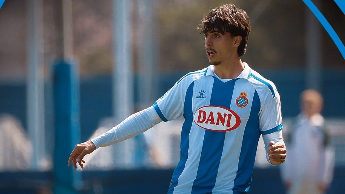Xavier Pleguezuelo, defensa del Espanyol B