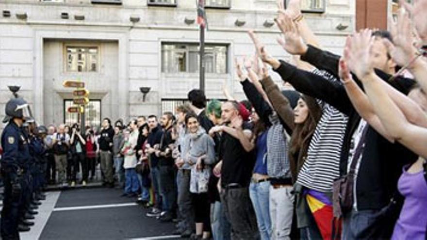 Unos 6.000 estudiantes participan en una manifestación contra Bolonia