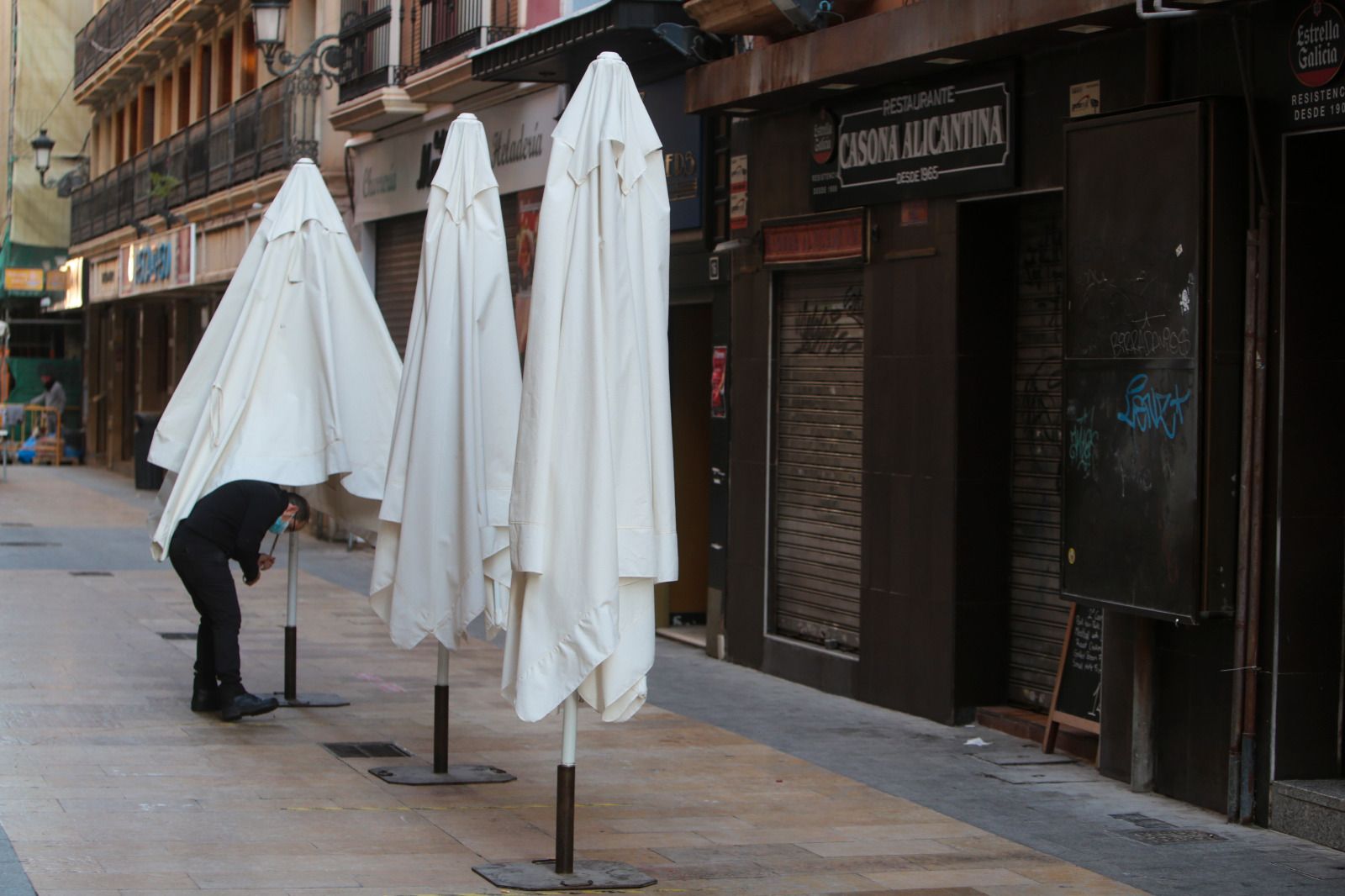 El cierre de la hostelería y las nuevas restricciones abocan al ERTE a 40.000 empleados en Alicante