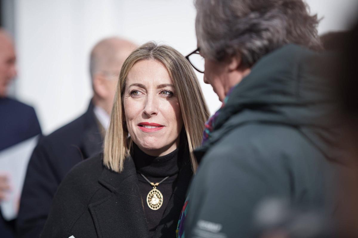 Cuenta atrás para la investidura de María Guardiola en Extremadura.