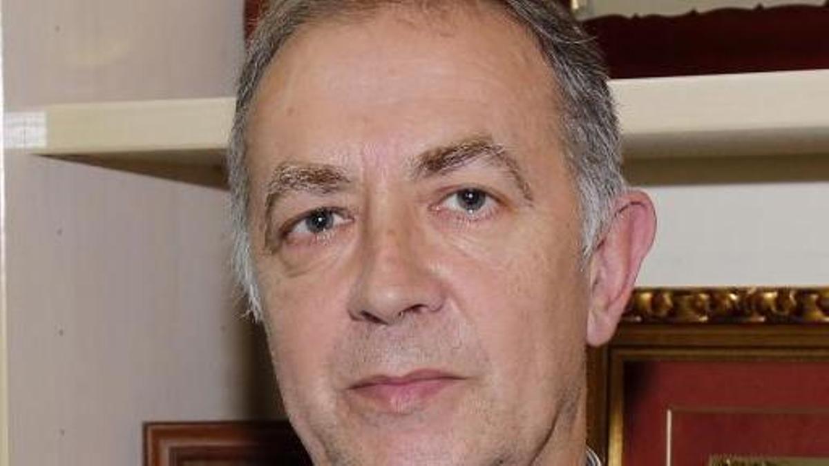Aureliano Lairón.