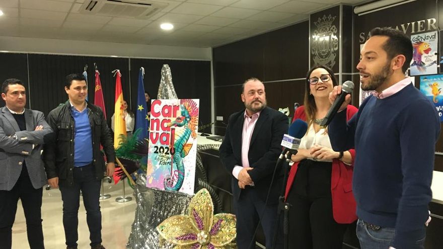 El Carnaval de Santiago de la Ribera estrena su primera gala Drag Queen