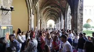 Llenazo en Capitanía: miles de valencianos visitan el cuartel por el Día de la Hispanidad