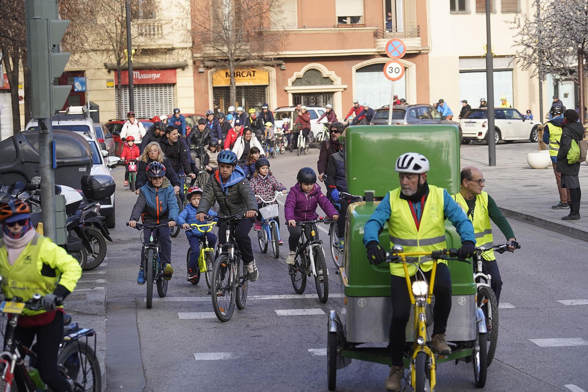 Mou-te en bici celebra la «Pedalada de Reis»