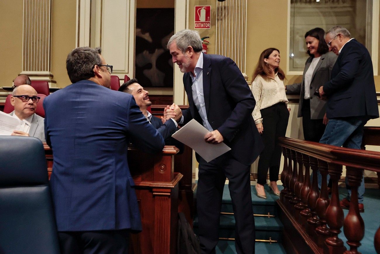 Pleno Extraordinario del Parlamento de Canarias (17 de enero de 2024)