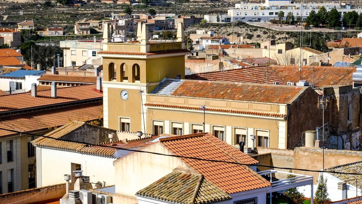 Imagen aérea del Ayuntamiento de Elda.