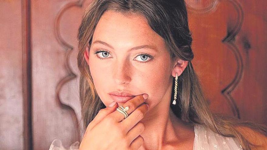 Isabel Guarch se estrena en las joyas para novias