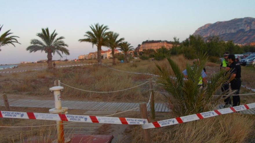 Encuentran un proyectil de la Guerra Civil en una playa de Dénia