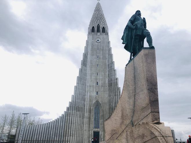 Escapada a Reikiavik Islandia iglesia