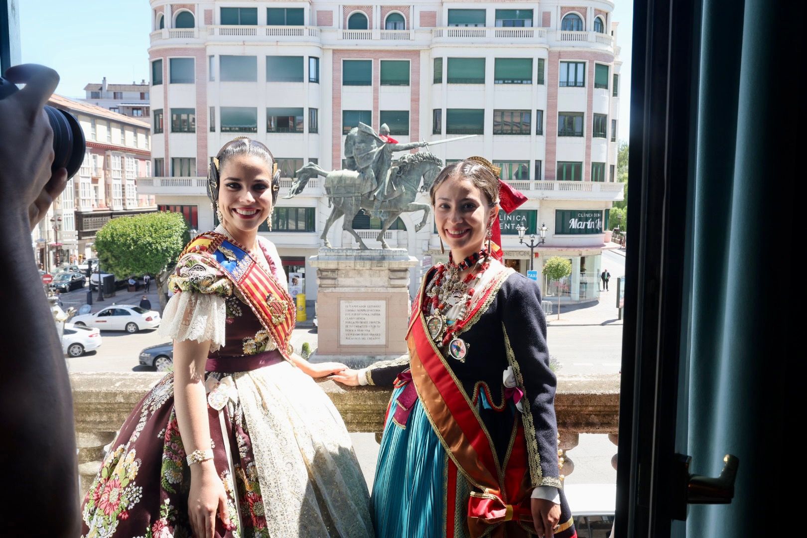 Danzantes y Gigantillos de Burgos para Carmen, Nerea y la corte mayor