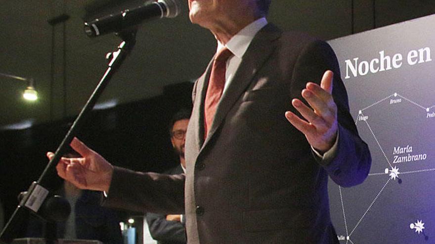 El alcalde Francisco de la Torre, en la presentación de la Noche en Blanco.