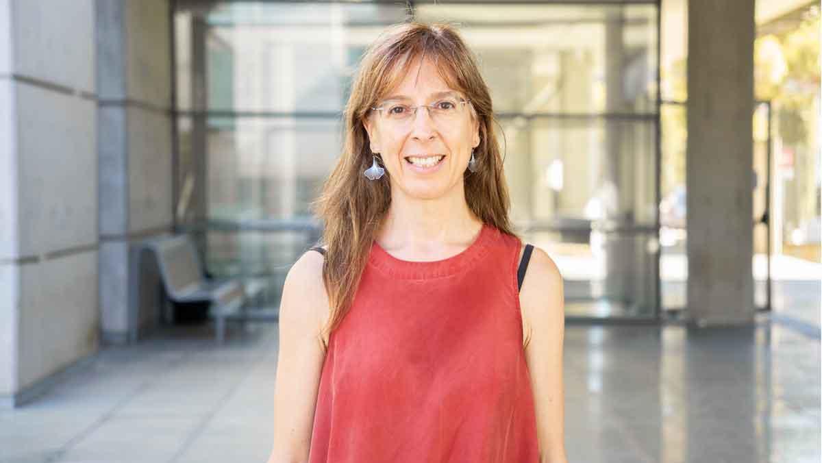 Beatriz Prieto-Simón, en las instalaciones del Institut Català d'Investigació Química (ICIQ).