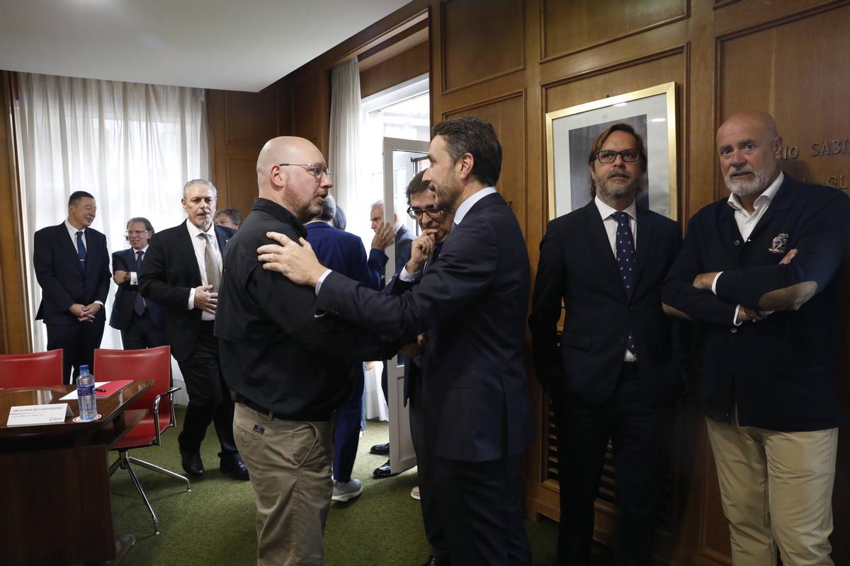 En imágenes: así fue el pleno de reelección de Daniel González en la Cámara de Comercio de Avilés En imágenes: así fue el pleno de reelección de Daniel González en la Cámara de Comercio de Avilés