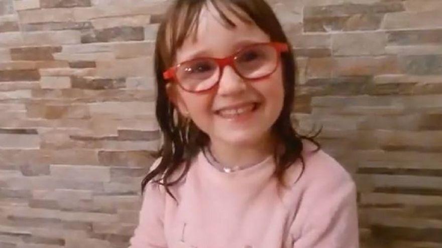 La pequeña Vera, fallecida en el accidente del castillo hinchable en Mislata, se despide sonriendo en un vídeo colgado en redes por su padre