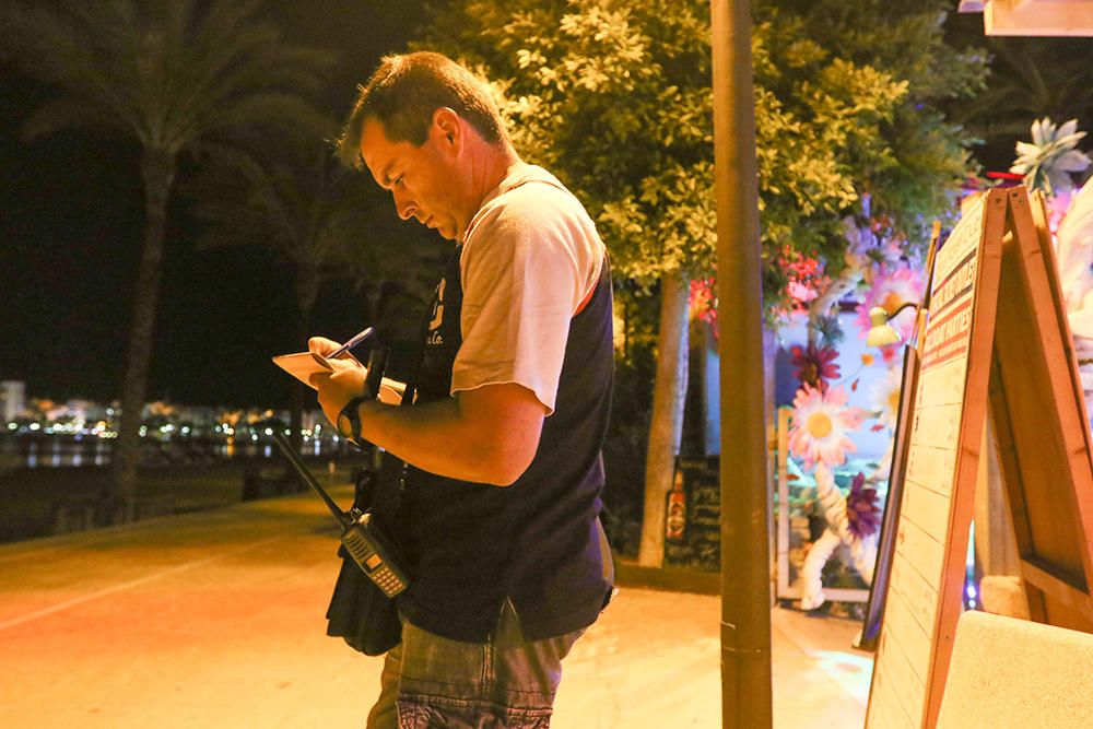 Una noche con la Policía en el West End en Sant Antoni (Ibiza)